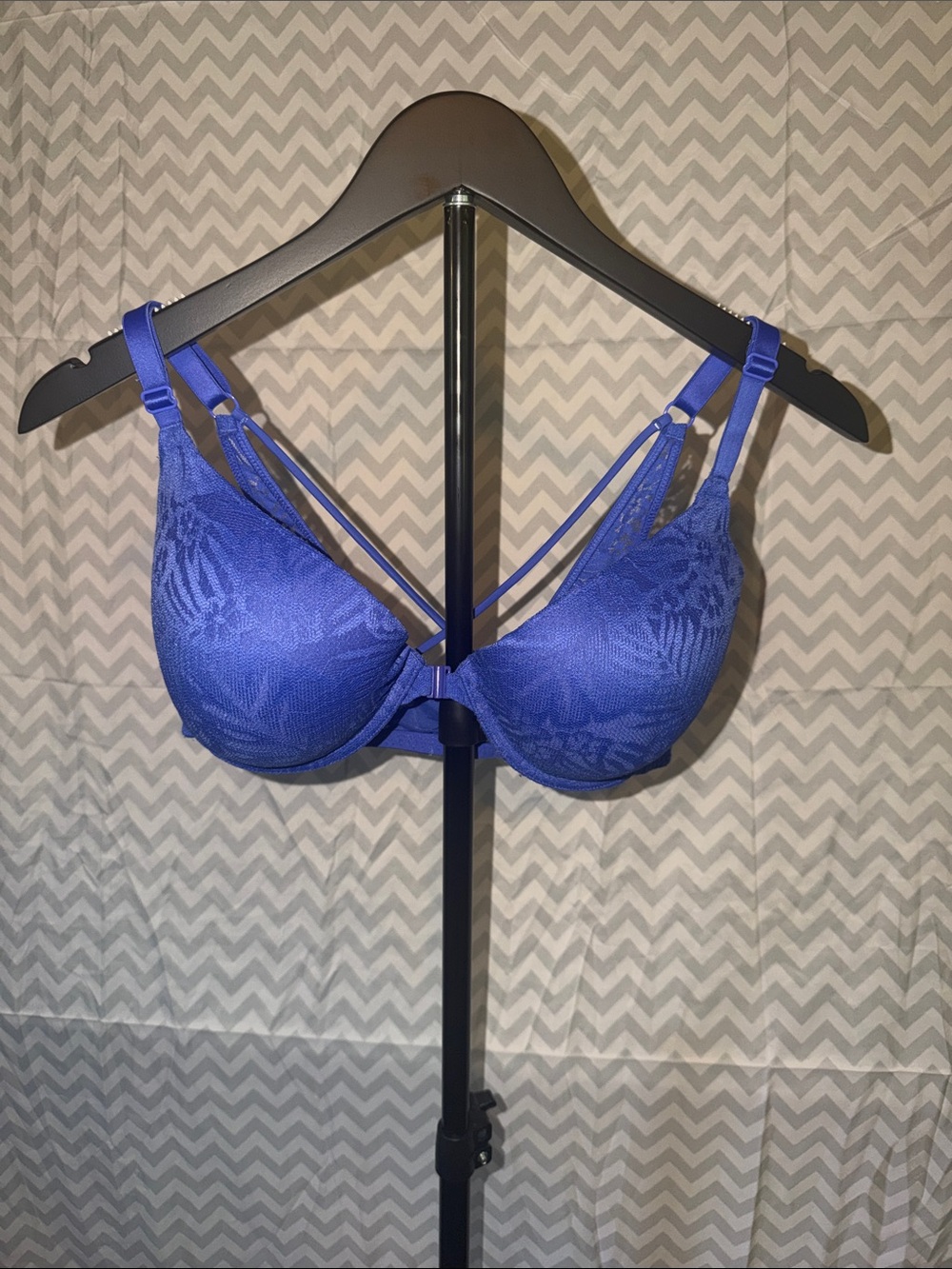 PINK Victoria's Secret Strappy Underwire Bra in Blue